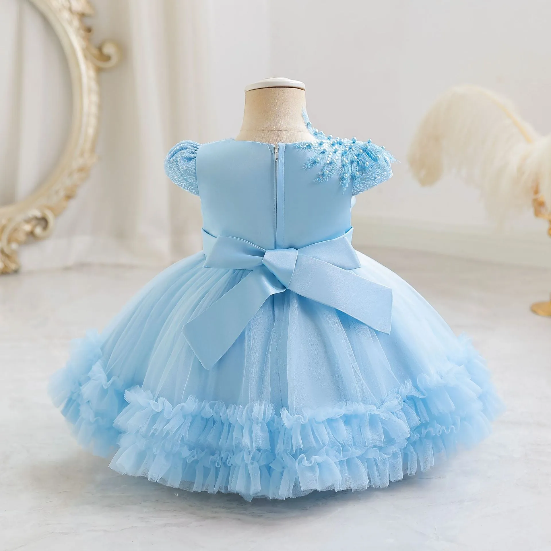 Adorable Puffy Tulle Princess Dress with Delicate Lace and Floral Accents