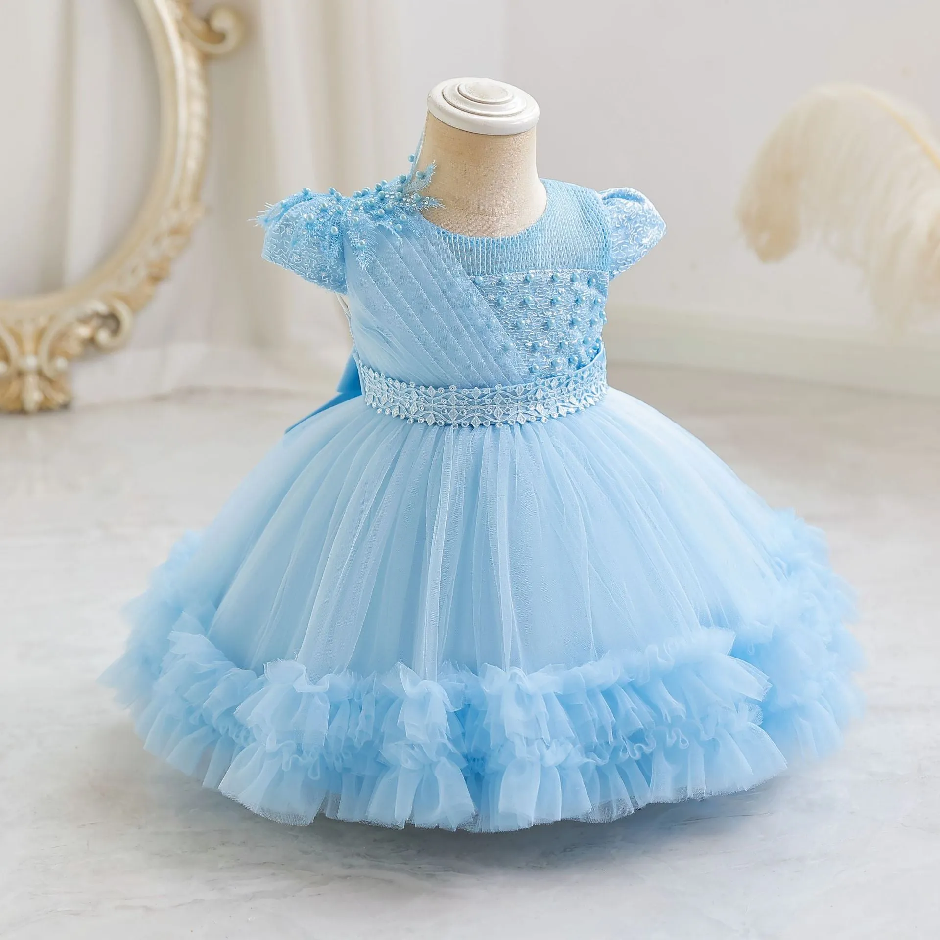 Adorable Puffy Tulle Princess Dress with Delicate Lace and Floral Accents