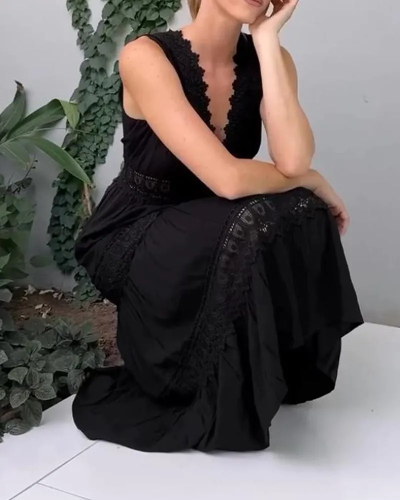 Clarisa - V-neck Dress