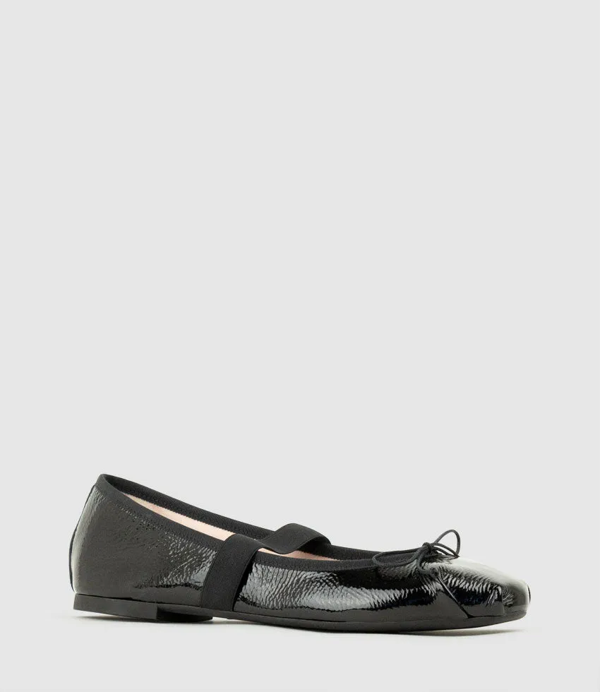 EFFIE Ruched Ballet with Strap in Black Patent