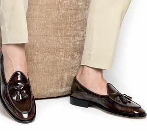 Fashion Glossy Tussle Moccasins Shoes For Office Wear And Casual Wear-JonasParamount