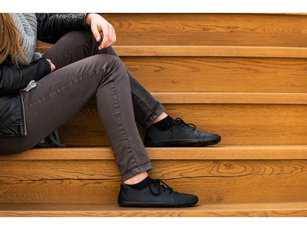 INCA Women's black