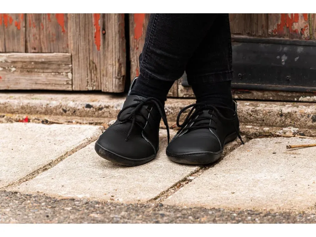 INCA Women's black