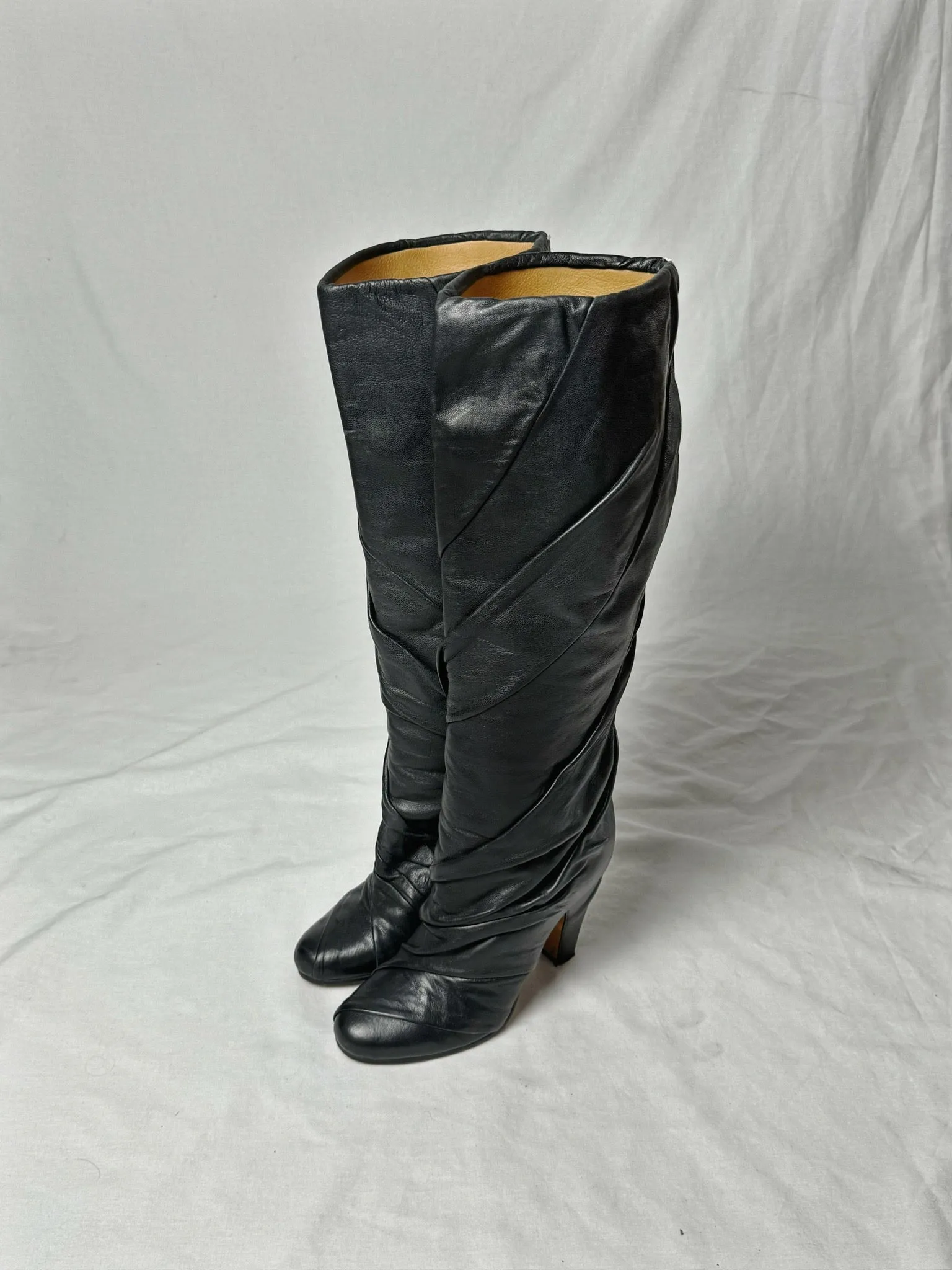 MARGIELA KNEE HIGH BOOTS (EU 37)
