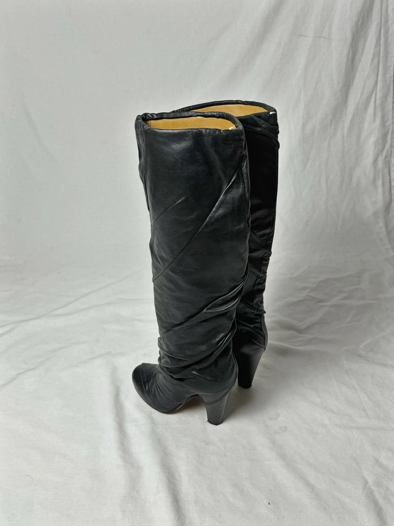 MARGIELA KNEE HIGH BOOTS (EU 37)
