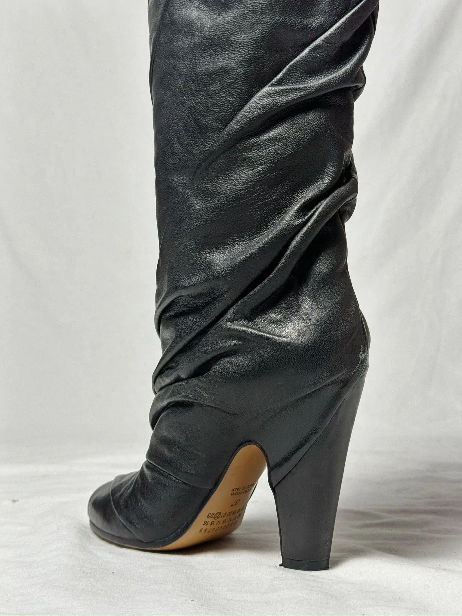 MARGIELA KNEE HIGH BOOTS (EU 37)