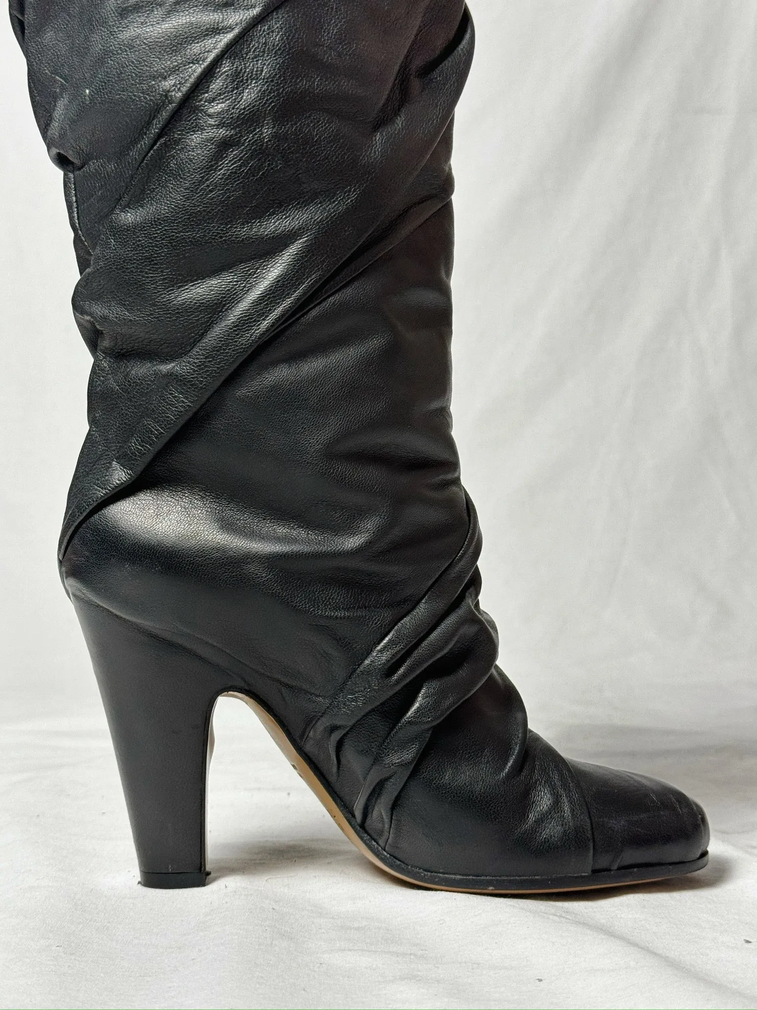 MARGIELA KNEE HIGH BOOTS (EU 37)