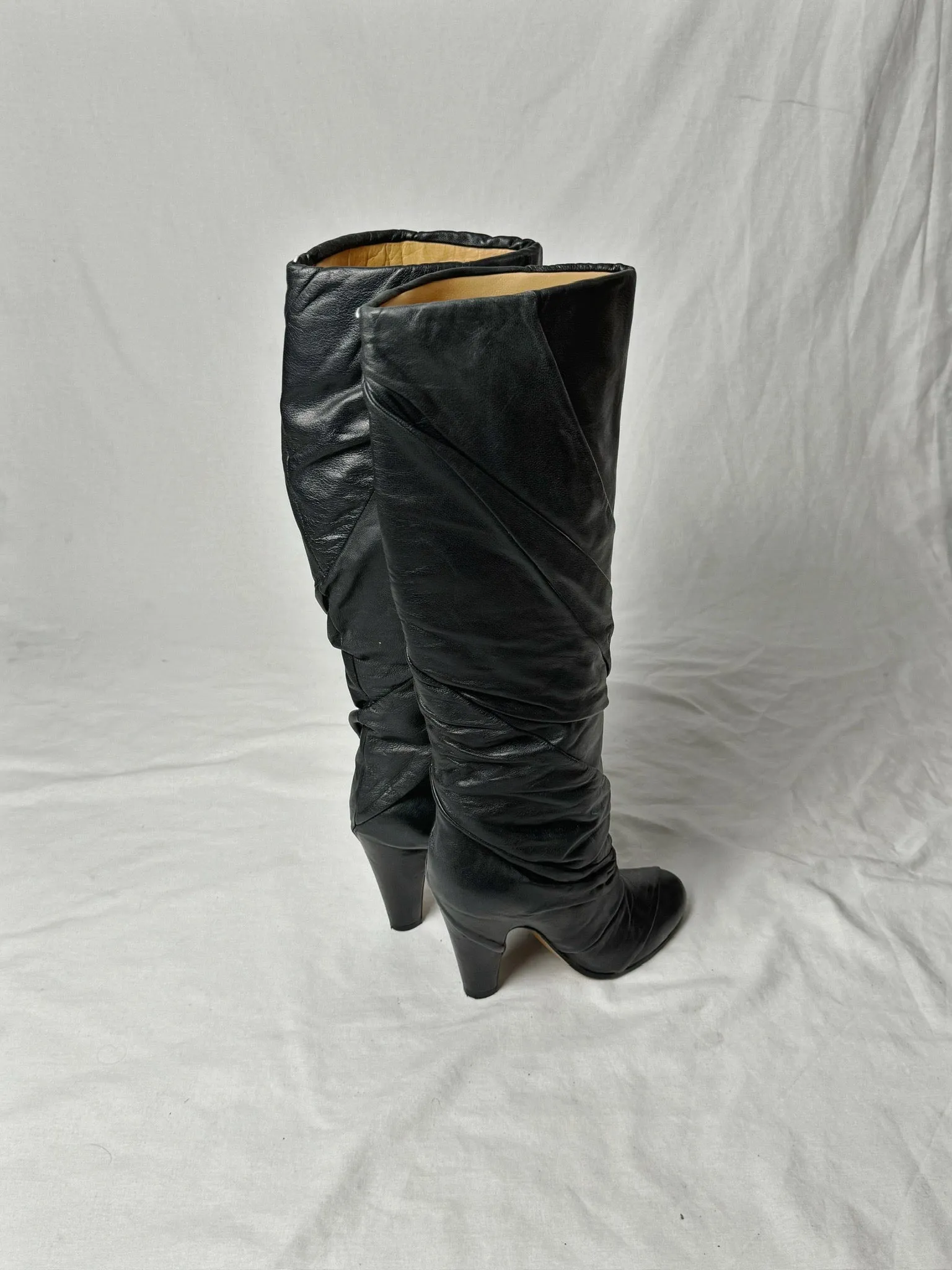 MARGIELA KNEE HIGH BOOTS (EU 37)