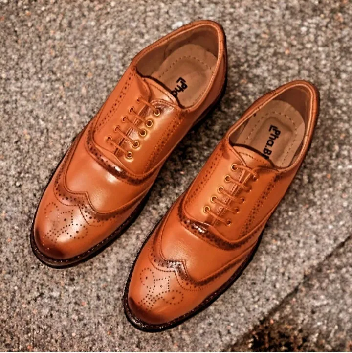 Martin Wingtips Brogue
