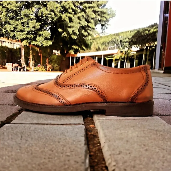 Martin Wingtips Brogue