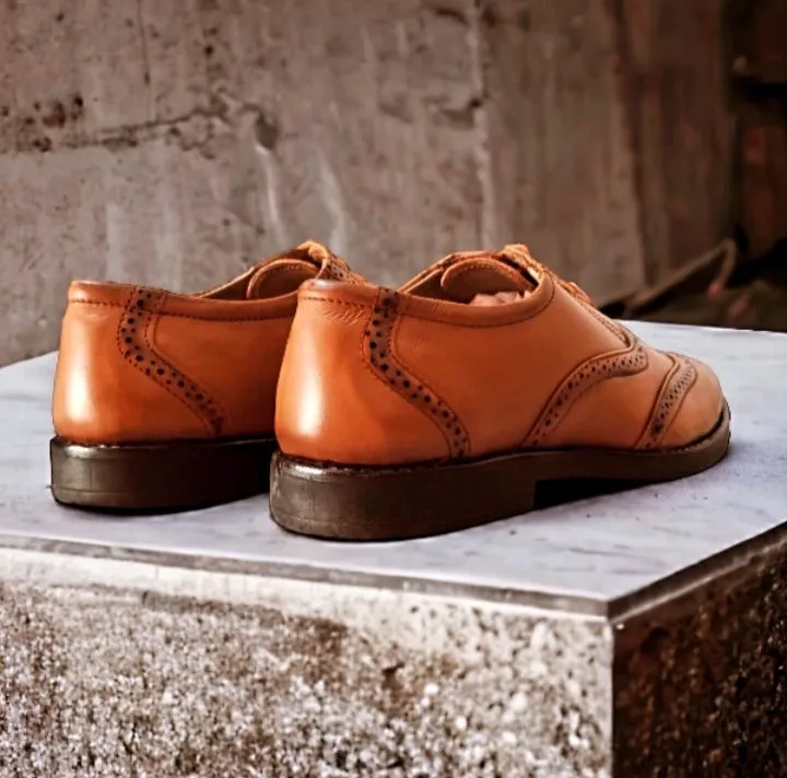 Martin Wingtips Brogue