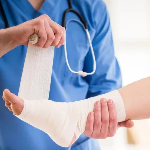 MediRange Elasticated Crepe Bandage | 90g | 15cm x 4.5m | Single