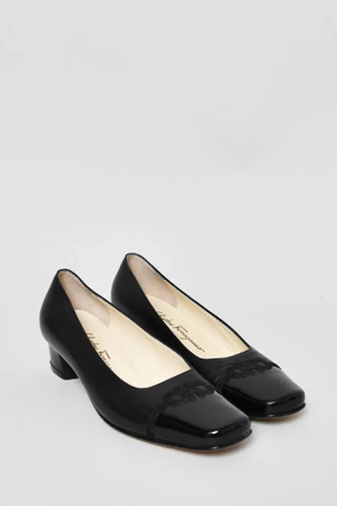 SALVATORE FERRAGAMO LEATHER CAP TOE BLOCK HEEL SHOES