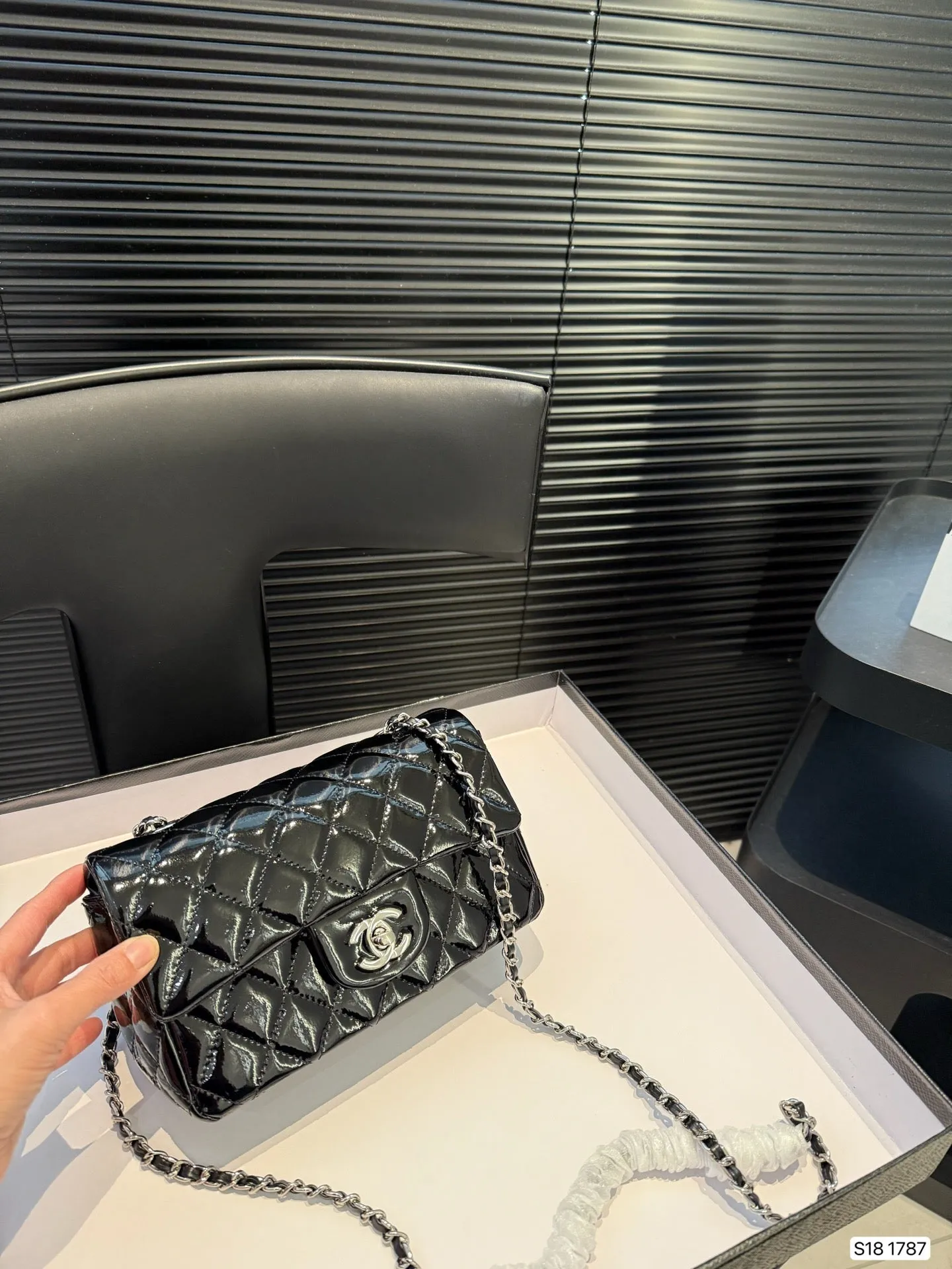 Tricolor Patent Leather Chain Flap Bag