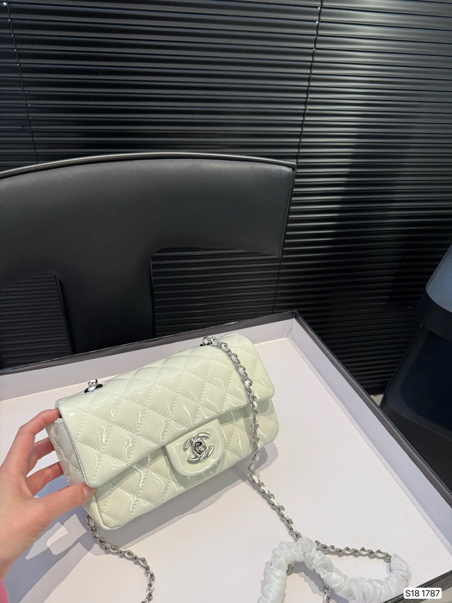 Tricolor Patent Leather Chain Flap Bag